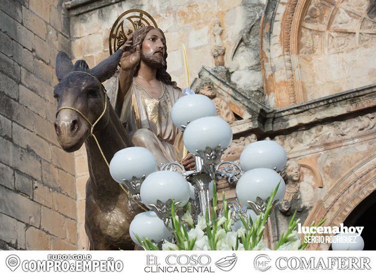 Galería: La Pollinita abre los desfiles procesionales de la Semana Santa de Lucena