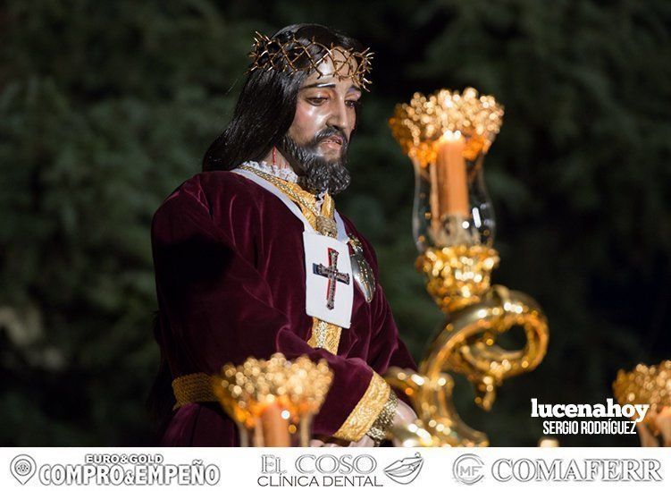 Galería: La Cofradía Franciscana de la Pasión volvió a llenar ayer la noche del Lunes Santo Galería: La Cofradía Franciscana de la Pasión volvió a llenar ayer la noche del Lunes Santo