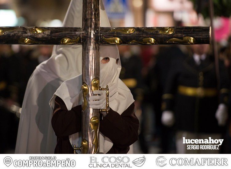 Galería: La Cofradía Franciscana de la Pasión volvió a llenar ayer la noche del Lunes Santo