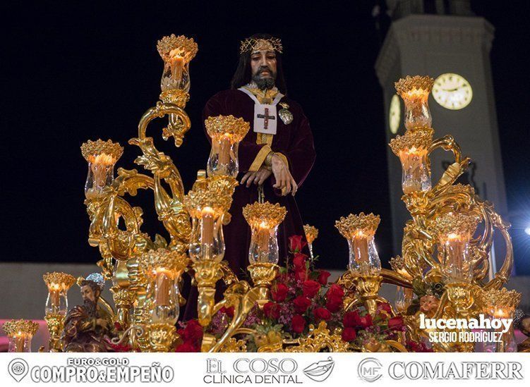 Galería: La Cofradía Franciscana de la Pasión volvió a llenar ayer la noche del Lunes Santo