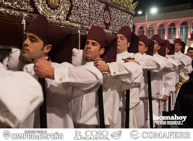 Galería: La Cofradía Franciscana de la Pasión volvió a llenar ayer la noche del Lunes Santo