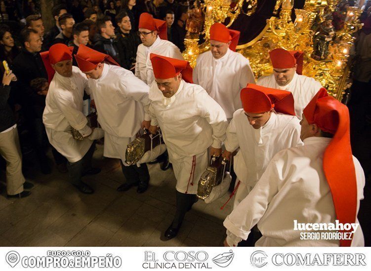 Galería: La Cofradía Franciscana de la Pasión volvió a llenar ayer la noche del Lunes Santo Galería: La Cofradía Franciscana de la Pasión volvió a llenar ayer la noche del Lunes Santo