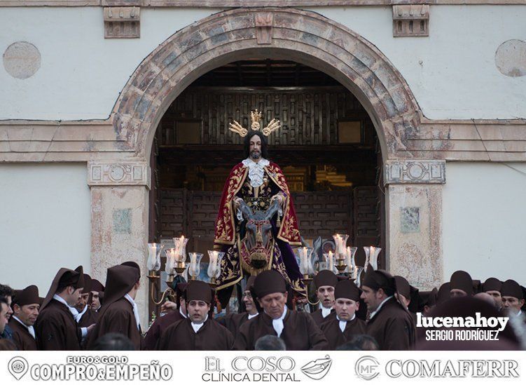 Galería: La Archicofradía del Carmen protagoniza una estación penitencial huerfana de dos de sus titulares