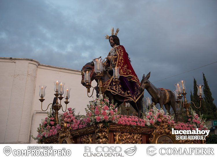 Galería: La Archicofradía del Carmen protagoniza una estación penitencial huerfana de dos de sus titulares