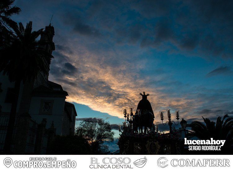 Galería: La Archicofradía del Carmen protagoniza una estación penitencial huerfana de dos de sus titulares