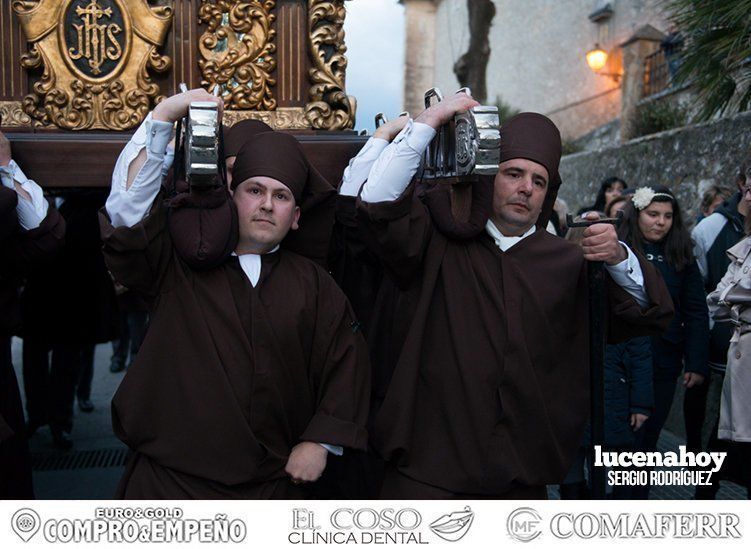 Galería: La Archicofradía del Carmen protagoniza una estación penitencial huerfana de dos de sus titulares