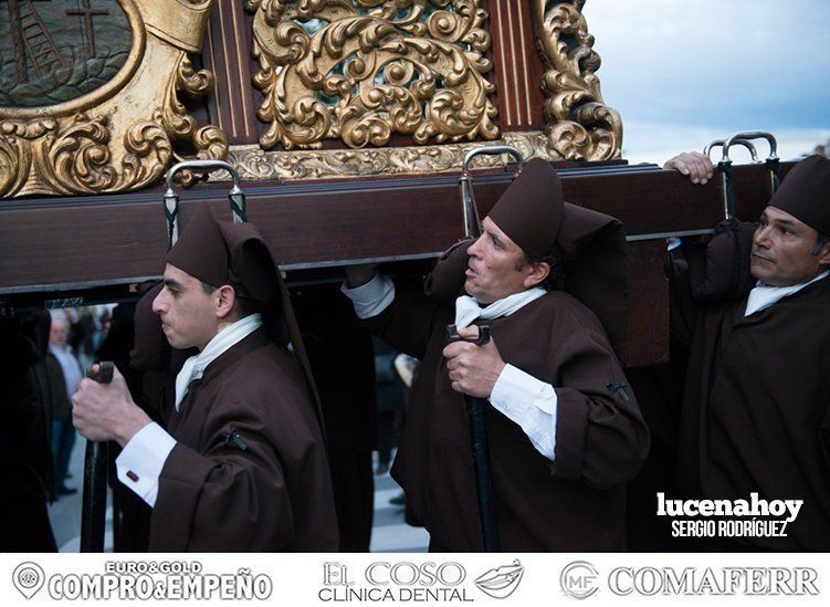 Galería: La Archicofradía del Carmen protagoniza una estación penitencial huerfana de dos de sus titulares