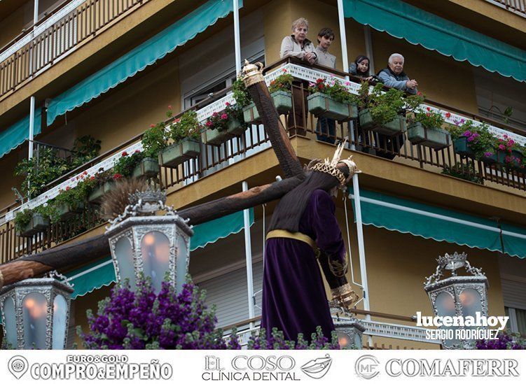 Galería: El Nazareno del Valle y la Amargura parten de San Mateo para llenar el Miércoles Santo lucentino