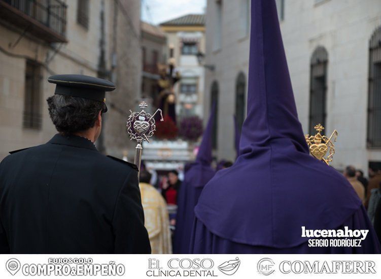 Galería: El Nazareno del Valle y la Amargura parten de San Mateo para llenar el Miércoles Santo lucentino