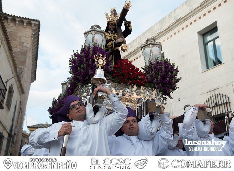 Galería: El Nazareno del Valle y la Amargura parten de San Mateo para llenar el Miércoles Santo lucentino