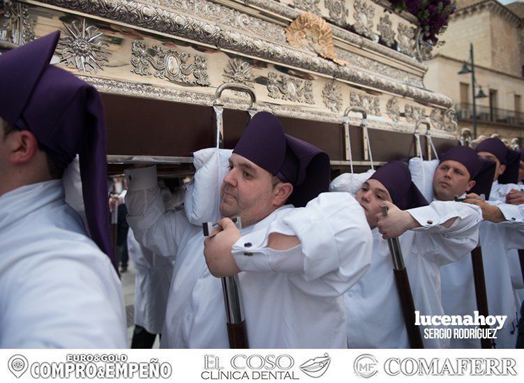 Galería: El Nazareno del Valle y la Amargura parten de San Mateo para llenar el Miércoles Santo lucentino