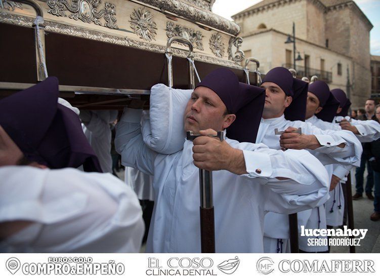 Galería: El Nazareno del Valle y la Amargura parten de San Mateo para llenar el Miércoles Santo lucentino