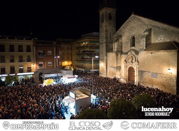 Galería: La austeridad de la procesión del Crucificado del Silencio abre el pórtico del Jueves Santo