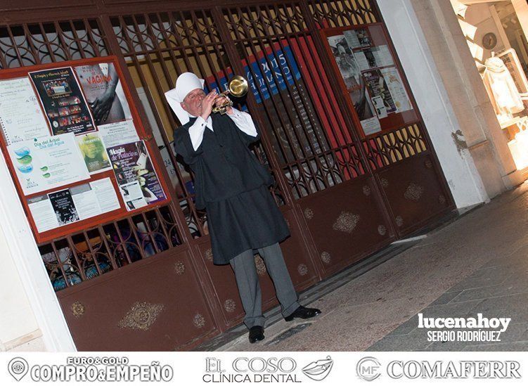 Galería: La austeridad de la procesión del Crucificado del Silencio abre el pórtico del Jueves Santo