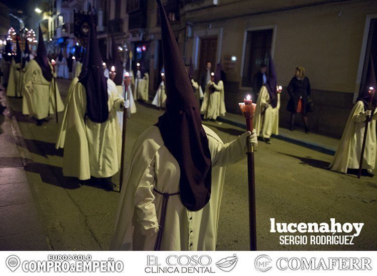 Galería: Elegancia pura en el desfile procesional del crucificado de La Sangre y María Santísima del Mayor Dolor Galería: Elegancia pura en el desfile procesional del crucificado de La Sangre y María Santísima del Mayor Dolor