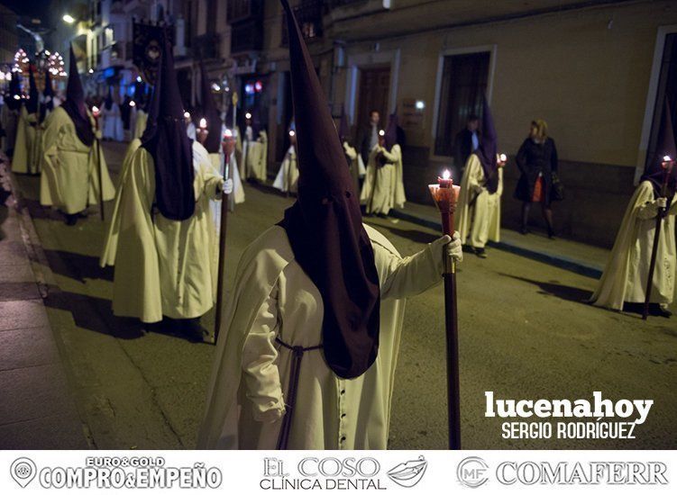 Galería: Elegancia pura en el desfile procesional del crucificado de La Sangre y María Santísima del Mayor Dolor