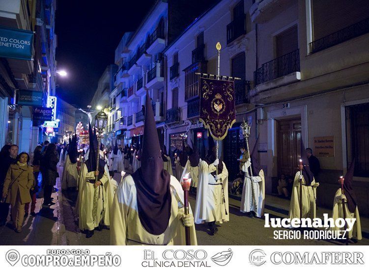 Galería: Elegancia pura en el desfile procesional del crucificado de La Sangre y María Santísima del Mayor Dolor