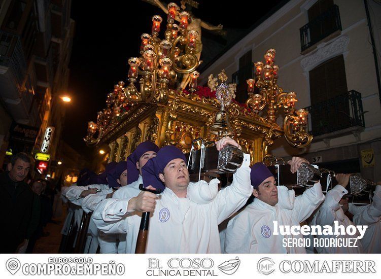 Galería: Elegancia pura en el desfile procesional del crucificado de La Sangre y María Santísima del Mayor Dolor