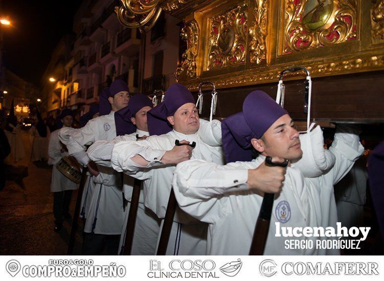 Galería: Elegancia pura en el desfile procesional del crucificado de La Sangre y María Santísima del Mayor Dolor