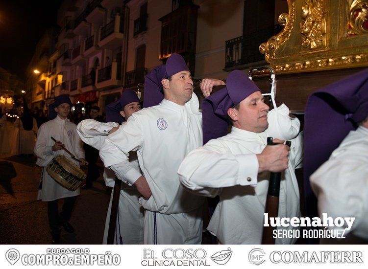 Galería: Elegancia pura en el desfile procesional del crucificado de La Sangre y María Santísima del Mayor Dolor Galería: Elegancia pura en el desfile procesional del crucificado de La Sangre y María Santísima del Mayor Dolor