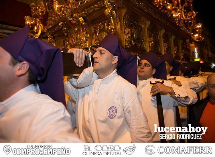 Galería: Elegancia pura en el desfile procesional del crucificado de La Sangre y María Santísima del Mayor Dolor