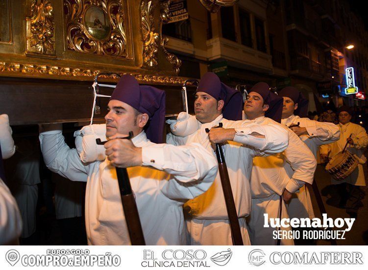 Galería: Elegancia pura en el desfile procesional del crucificado de La Sangre y María Santísima del Mayor Dolor