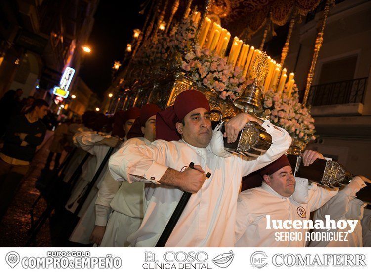 Galería: Elegancia pura en el desfile procesional del crucificado de La Sangre y María Santísima del Mayor Dolor