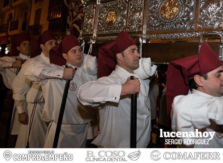 Galería: Elegancia pura en el desfile procesional del crucificado de La Sangre y María Santísima del Mayor Dolor Galería: Elegancia pura en el desfile procesional del crucificado de La Sangre y María Santísima del Mayor Dolor