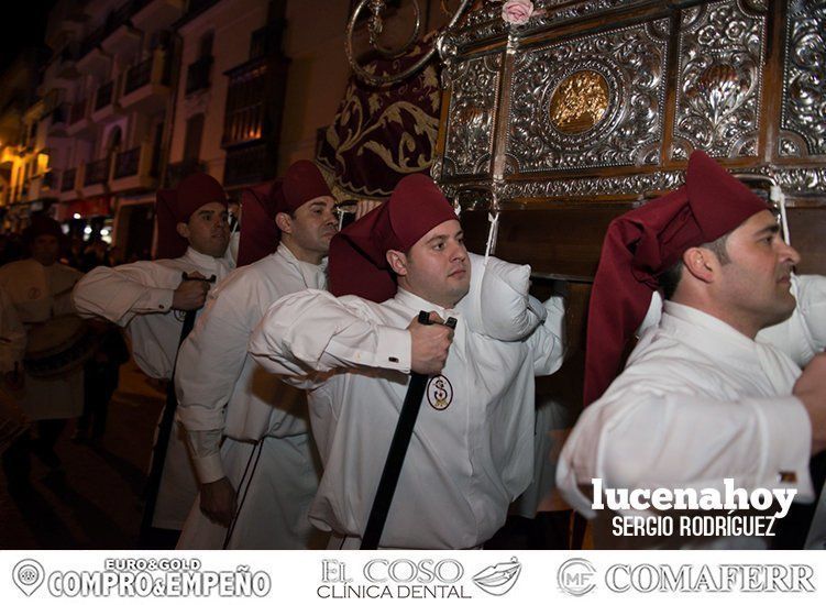 Galería: Elegancia pura en el desfile procesional del crucificado de La Sangre y María Santísima del Mayor Dolor