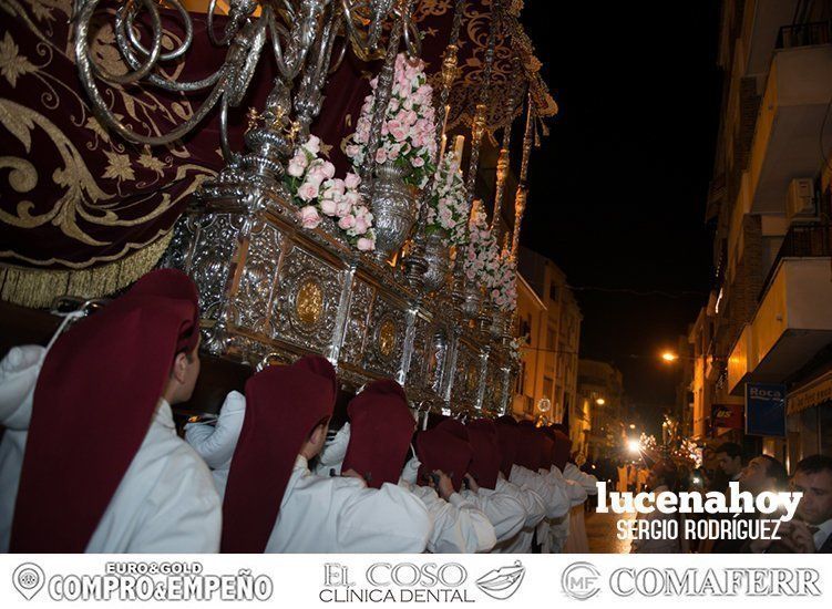 Galería: Elegancia pura en el desfile procesional del crucificado de La Sangre y María Santísima del Mayor Dolor Galería: Elegancia pura en el desfile procesional del crucificado de La Sangre y María Santísima del Mayor Dolor