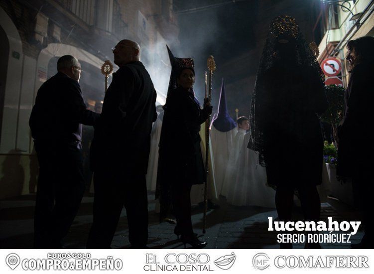 Galería: Elegancia pura en el desfile procesional del crucificado de La Sangre y María Santísima del Mayor Dolor