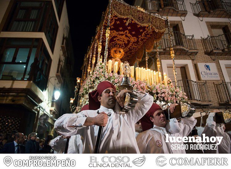 Galería: Elegancia pura en el desfile procesional del crucificado de La Sangre y María Santísima del Mayor Dolor