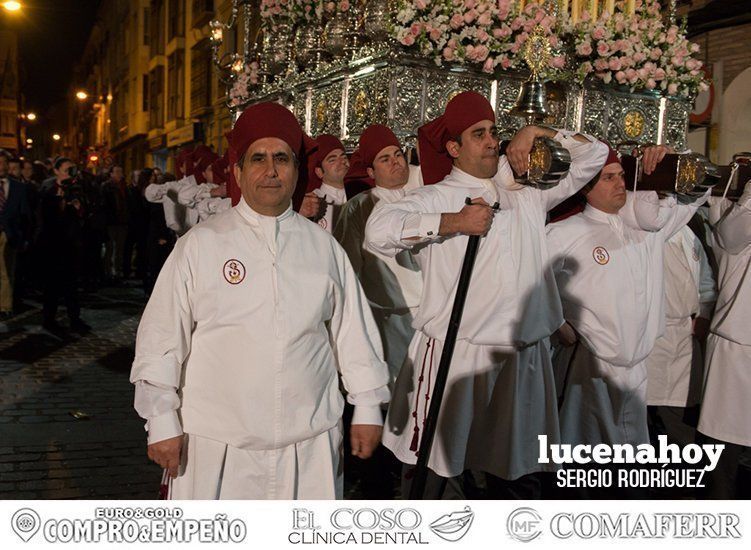 Galería: Elegancia pura en el desfile procesional del crucificado de La Sangre y María Santísima del Mayor Dolor Galería: Elegancia pura en el desfile procesional del crucificado de La Sangre y María Santísima del Mayor Dolor