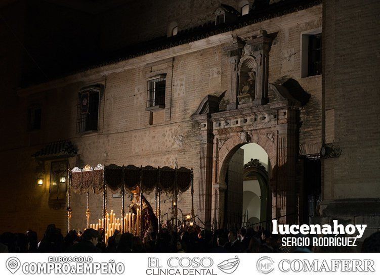 Galería: Elegancia pura en el desfile procesional del crucificado de La Sangre y María Santísima del Mayor Dolor Galería: Elegancia pura en el desfile procesional del crucificado de La Sangre y María Santísima del Mayor Dolor