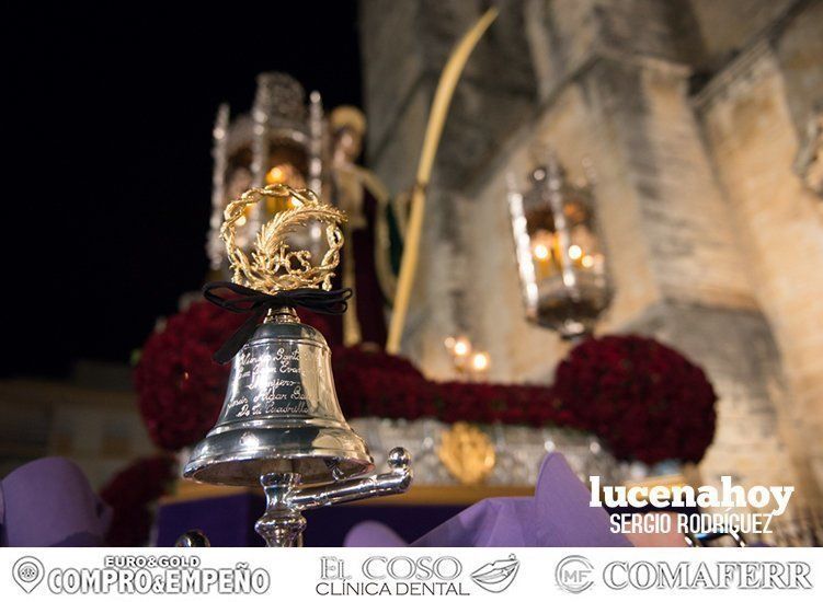 Galería: Luto y consternación en la procesión del Santo Entierro Galería: Luto y consternación en la procesión del Santo Entierro