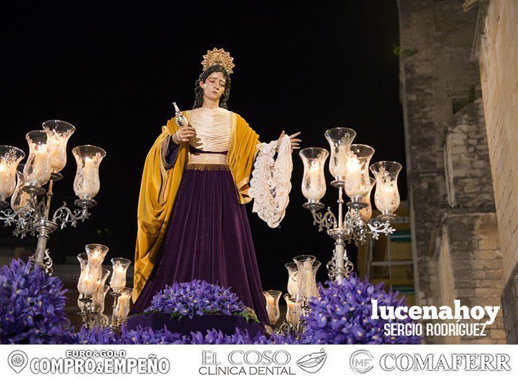 Galería: Luto y consternación en la procesión del Santo Entierro Galería: Luto y consternación en la procesión del Santo Entierro