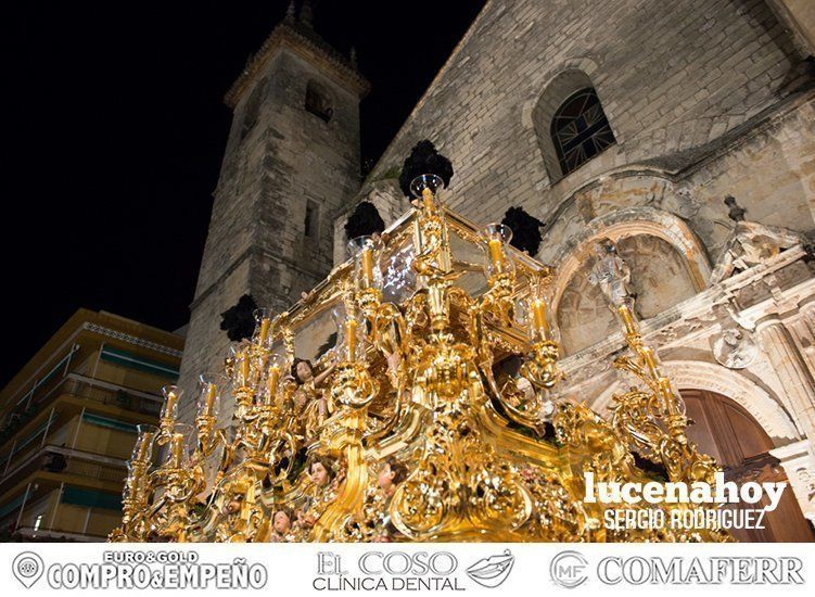 Galería: Luto y consternación en la procesión del Santo Entierro Galería: Luto y consternación en la procesión del Santo Entierro