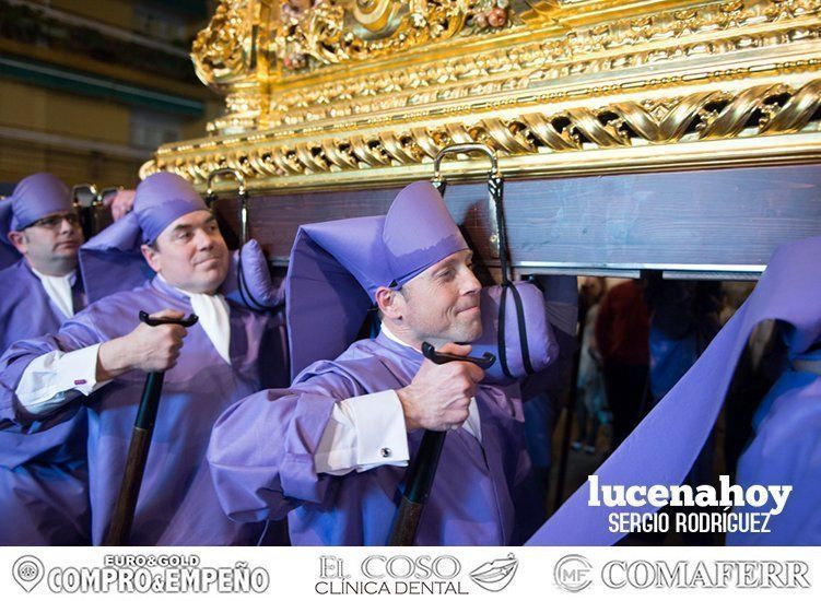 Galería: Luto y consternación en la procesión del Santo Entierro Galería: Luto y consternación en la procesión del Santo Entierro