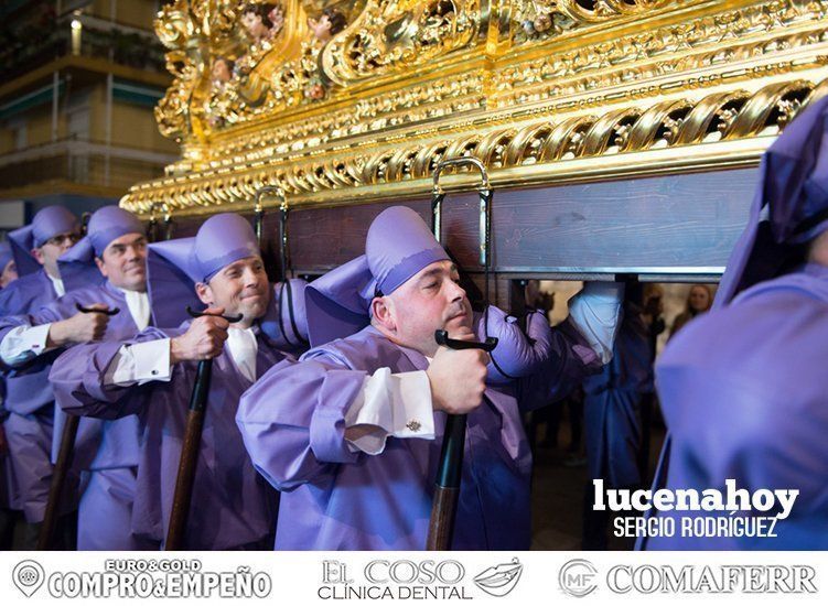Galería: Luto y consternación en la procesión del Santo Entierro Galería: Luto y consternación en la procesión del Santo Entierro