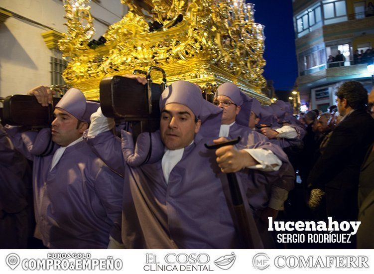 Galería: Luto y consternación en la procesión del Santo Entierro Galería: Luto y consternación en la procesión del Santo Entierro