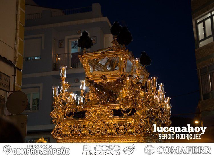 Galería: Luto y consternación en la procesión del Santo Entierro Galería: Luto y consternación en la procesión del Santo Entierro