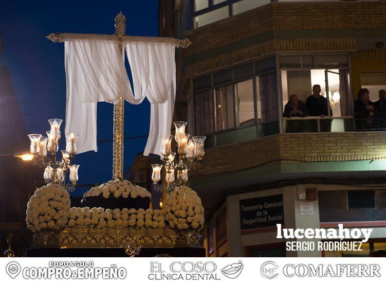 Galería: Luto y consternación en la procesión del Santo Entierro Galería: Luto y consternación en la procesión del Santo Entierro