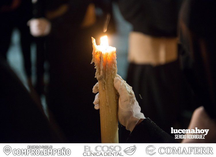 Galería: La Virgen de la Soledad augura la Resurrección en Lucena