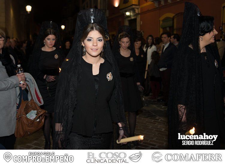 Galería: La Virgen de la Soledad augura la Resurrección en Lucena