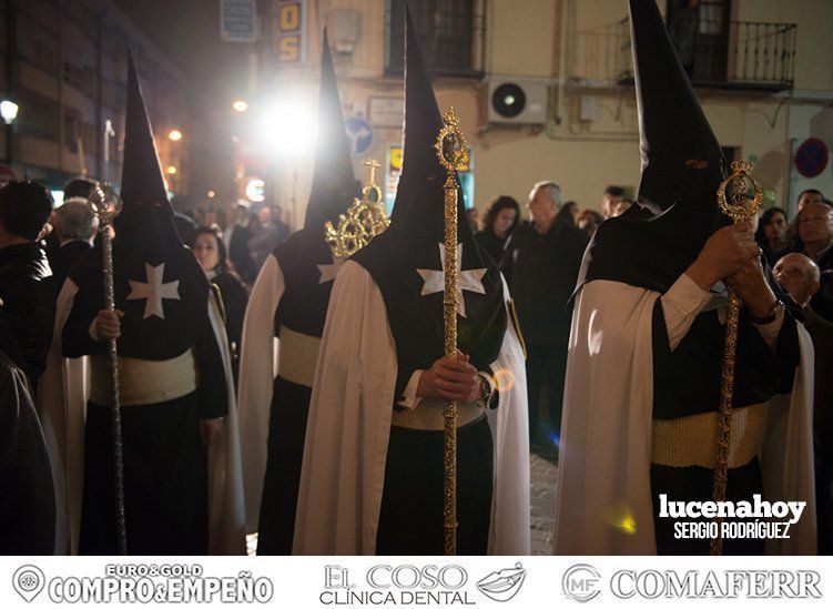 Galería: La Virgen de la Soledad augura la Resurrección en Lucena