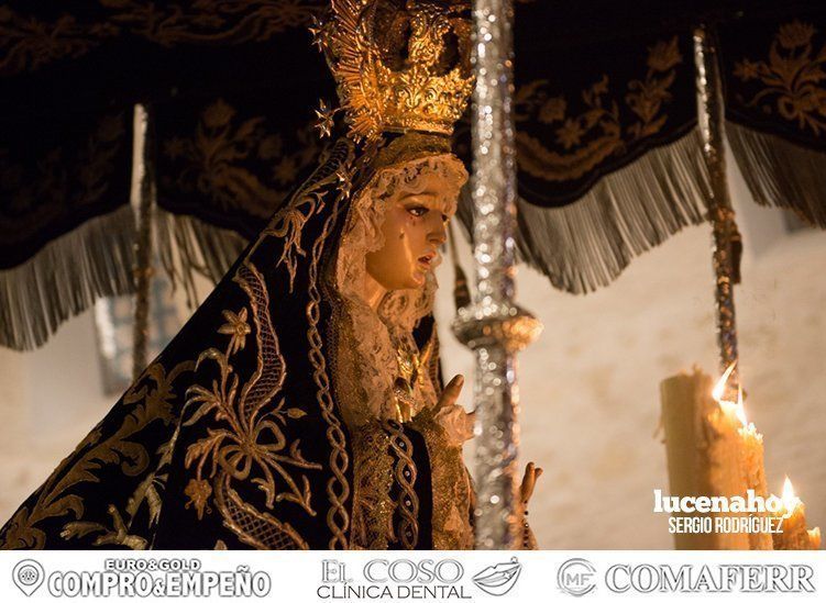 Galería: La Virgen de la Soledad augura la Resurrección en Lucena