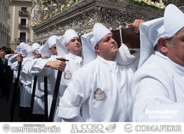 Galería: La cofradía de la Resurrección y Ángeles pone broche final a una Semana Santa de amargo regusto