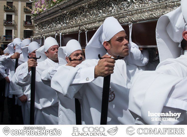 Galería: La cofradía de la Resurrección y Ángeles pone broche final a una Semana Santa de amargo regusto