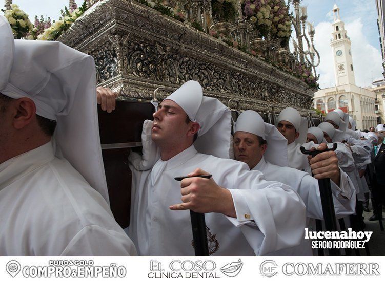 Galería: La cofradía de la Resurrección y Ángeles pone broche final a una Semana Santa de amargo regusto