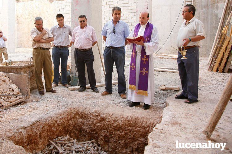 Inhumación de los restos en el templo de San Pedro Mártir en el año 2007.jpg